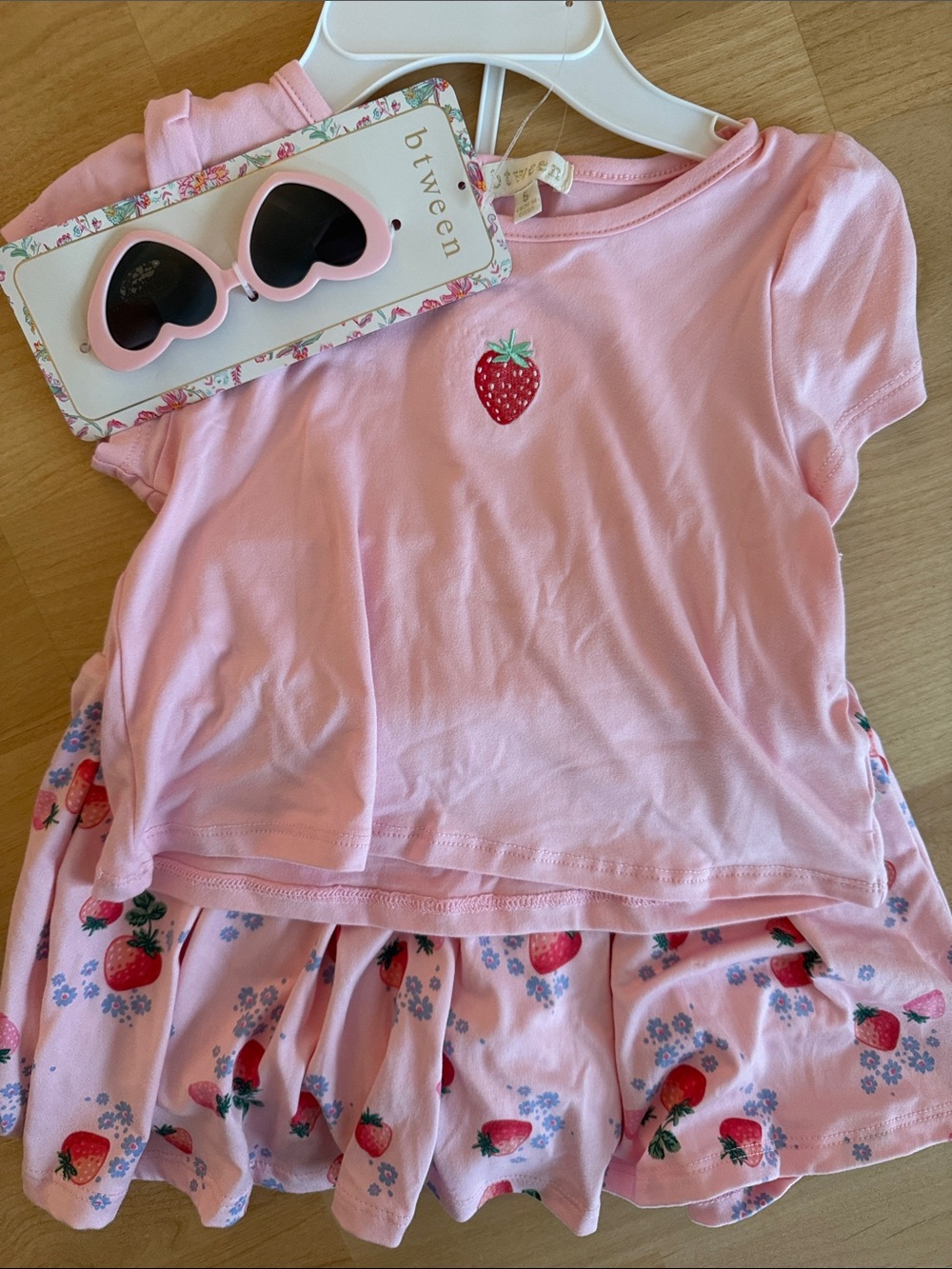 Btween size 5 NWT shirt and skort set